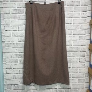 Mondo Virgin Wool Blend Long Khaki Skirt With Back Slit Extra large (44)